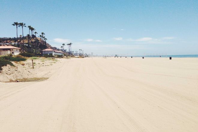 Wide sand on the last day